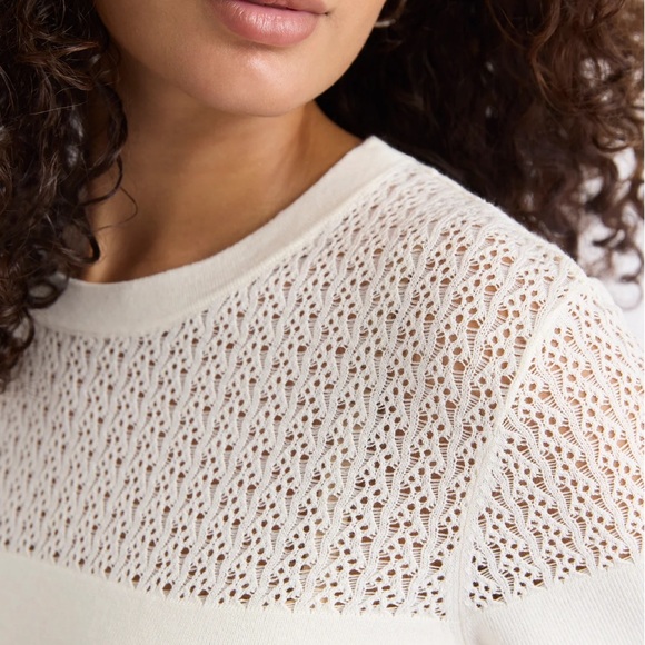 RW&CO Short Sleeve Lace Women's Sweater - Picture 3 of 7